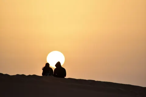 Sunrise Desert Safari — First Light on the Golden Dunes